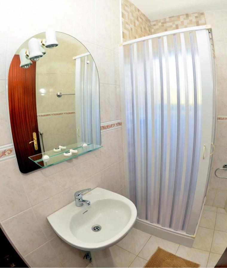Villa Menina Do Rio à Rio Caldo Extérieur photo